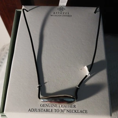 Collar Atterri Cuero Cordón Plata Declaración NUEVO en Caja Ajustable a 30 in Foto 1 de 2