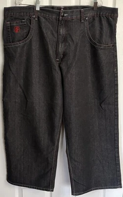 Shorts jeans vintage Red Ape preto denim com detalhes vermelhos tamanho 46/3XL bordado largo - Imagem 1 de 4