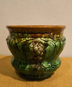 VTG Majolica Pottery Jardiniere Planter Green Brown Glaze Grapes / Leaves 6.75" - Picture 1 of 18