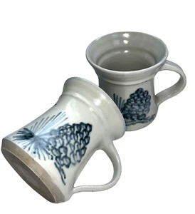 Brian Kemp (Koyama Pottery) Australian Pottery 2 Mugs with Pinecones - Picture 1 of 7