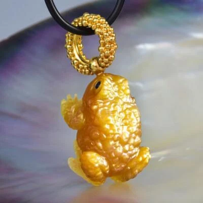 Colgante rana sapo tallado nácar y oro Vermeil plata de ley 10,38 g Foto 1 de 4