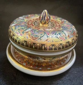 HAND PAINTED THAILAND PORCELAIN/CERAMIC MULTI COLOR/GOLD TRINKET W/ LID & BASE - Picture 1 of 6