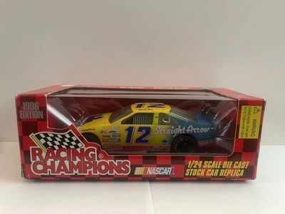 NASCAR Derrike Cope RACING CHAMPIONS 1:24 1996 Diecast #12 Straight Arrow - Image 1 of 2
