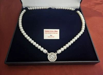 Collana Di Perle acqua dolce con cameo Fiori e Swarovski, montatura Arg Sterling - Immagine 1 di 4