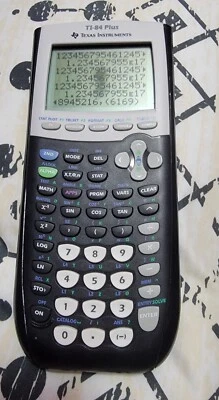 Texas Instruments TI-84 Plus Gráfica Calculadora Obras Gran W Batería Puerta - Imagen 1 de 3