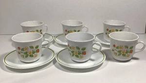 Set of 6 Vintage Corelle Strawberry Sundae Coffee/Tea Mugs 8 oz. and 5 saucers - Picture 1 of 6