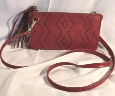 Cartera INC International Concepts Roja Cuero Dorado HW Flecos Laterales Cremallera Superior... Foto 1 de 4