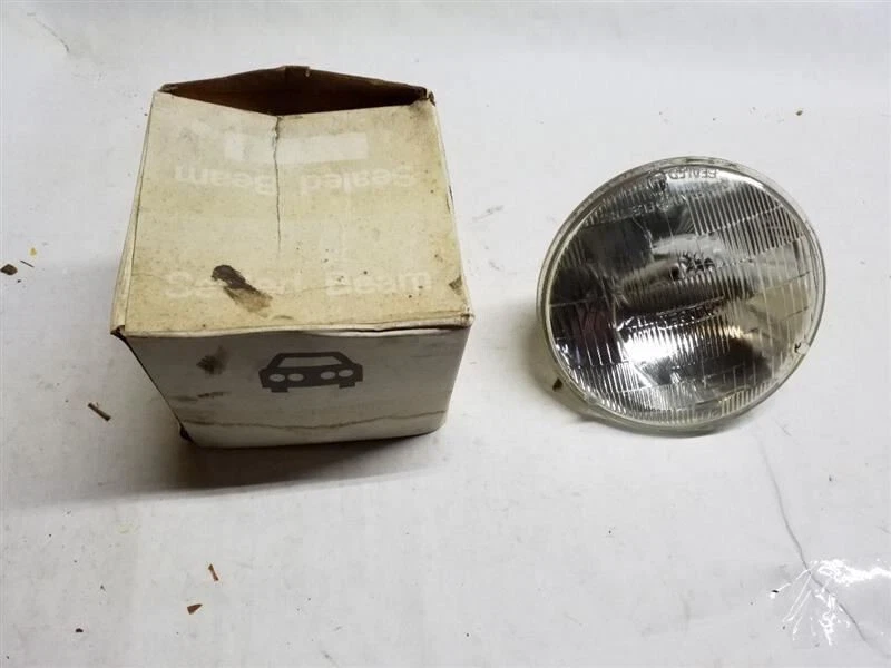 GE H6024 密封光束卤素灯灯泡 — 第 1/4 张图片