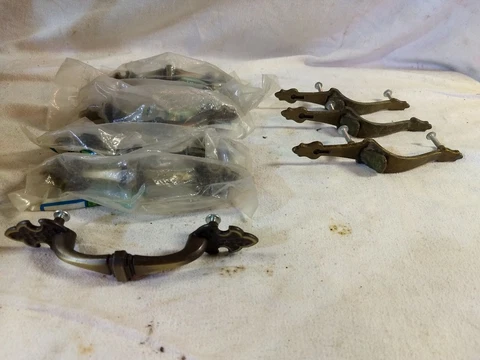 Lot Vintage  Brass color Drawer Knobs / Pulls handles dresser drawer cabinet Cover