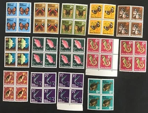 New Zealand 1970-71 "Definitives" x 14 Blocks of 4 - MNH & MLH Stamps - Picture 1 of 2