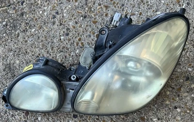 Luz principal Lexus/Toyota con módulo Lexus GS400, GS 300 OEM usada lado del conductor  Foto 1 de 3