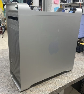 Apple Mac Pro A1186 / EMC 2113 — Powers On - Image 1 of 4