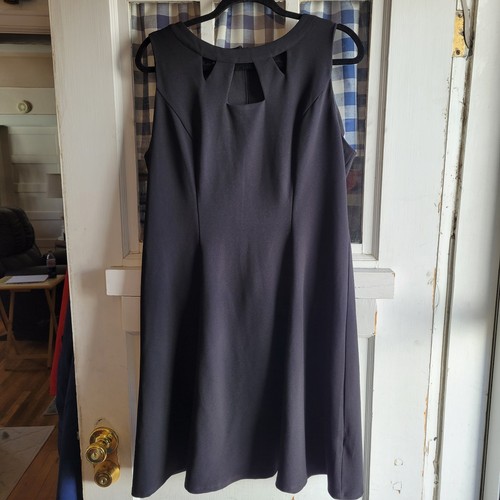 Abito donna Alyx nero senza maniche mini scollo a buco della serratura taglia 16 vestito piccolo nero