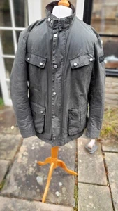 Chaqueta de cera Barbour Classic Northumbria verde oliva (L) - Imagen 1 de 7