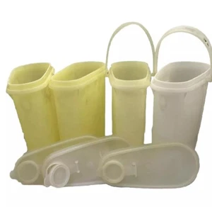 Vintage Tupperware #587-9  2-qt  Pitchers (4) w/(3) Lids & (2) Handles. - Picture 1 of 10