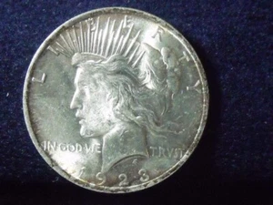 * 1923-P * CHOICE to GEM BU MS PEACE SILVER DOLLAR VERY NICE BU COIN SHIPS FREE - Picture 1 of 2