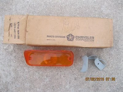 LH PARK LIGHT LENTE 1968 Chrysler New Yorker & Newport GM NOS parte 3004155 Foto 1 de 4