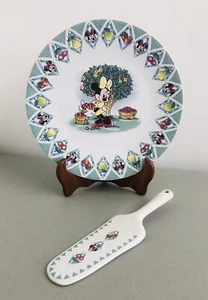 Disney Stoneware Minnie Mouse & Fruit Trim Cake Plate With Server 11 1/8” New! - Picture 1 of 12