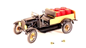 Danbury Mint 1925 Ford Model A Coca Cola Delivery Truck scale 1:24 INV# 3918 - Picture 1 of 11