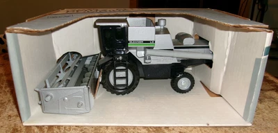 1/32 1986 ertl deutz-allis pulitore L3 mietitrebbia nella scatola nuova - Immagine 1 di 4