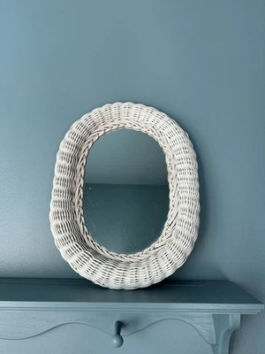 "Espejo de pared ovalado de mimbre blanco espejo vintage boho cottage 16"" x 12""" Foto 1 de 4