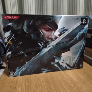 PS3 Metal Gear Rising Revengeance Premium Package Limited Edition - Picture 1 of 8