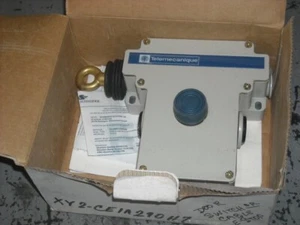 Telemecanique     XY2CE2A290H7   Cable Switch - Picture 1 of 3