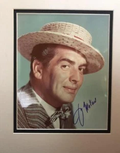 Vic Mature - Fotografía firmada en color brillante enmarañada - Imagen 1 de 1
