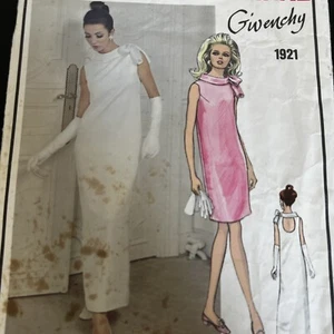 Abito vintage anni 60 Vogue 1921 mod Givenchy bias colletto fiocco modello cucito 10 TAGLI - Foto 1 di 8