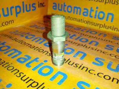 OMRON E2E-X2E1-M1 PROXIMITY SWITCH 8MM 12-24VDC PNP/NPN *QUANTITY! *TESTED! - Image 1 of 3