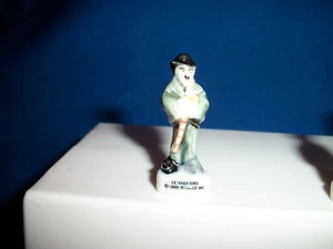 Charlie Chaplin Little Tramp ""GOLD RUSH"" Minifigur FRANZÖSISCHES Porzellan FEVES - Bild 1 von 4
