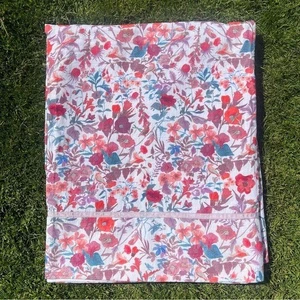 Anthropologie Pepina Floral Tablecloth Online Exclusive Pink Florals Cotton NWT - Picture 1 of 12
