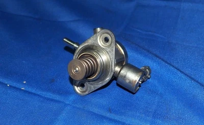 Range Rover Evoque 2012-2019 motor 2,0 L bomba de combustible de alta presión fabricante de equipos originales con garantía Foto 1 de 4