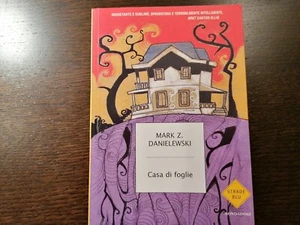 CASA DI FOGLIE-MARK Z. DANIELEWSKI-MONDADORI 1A EDIZIONE OTTOBRE 2005 - Foto 1 di 5