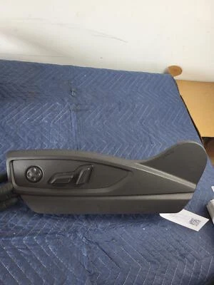 Cubierta interruptor asiento delantero izquierdo 2023 audi q5 80a881325 2018 2019 2020 2021 2022 Foto 1 de 4
