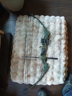 Browning Viper Vip9a  Compound Bow Camouflage  - Image 1 of 4