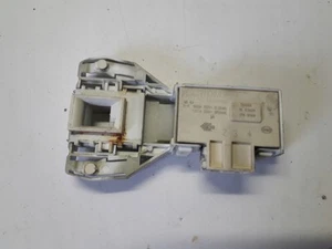 Desmontado con Indesit IWD 61051, cerradura de puerta 066574 - Imagen 1 de 1