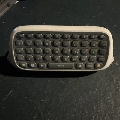 Microsoft X814365-001 Blanco/Gris XBOX 360 Chatpad Teclado Controlador Accesorio Foto 1 de 2