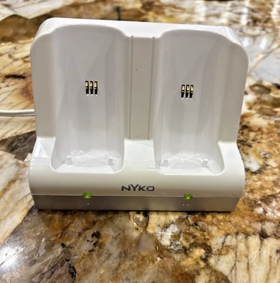 NYKO Charge Station Wii Remote Rechargeable Battery Dock TESTED Dock Only - Image 1 of 4