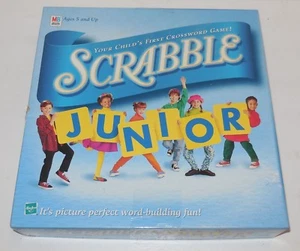 1999 Milton Bradley SCRABBLE JUNIOR BOARD GAME Ages 5+ Child's First Crossword - Picture 1 of 9
