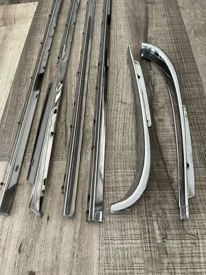 Ford Galaxie Custom 500 XL 1964 4 puertas sedán moldura cinturón 1963 OEM Mercury Foto 1 de 4