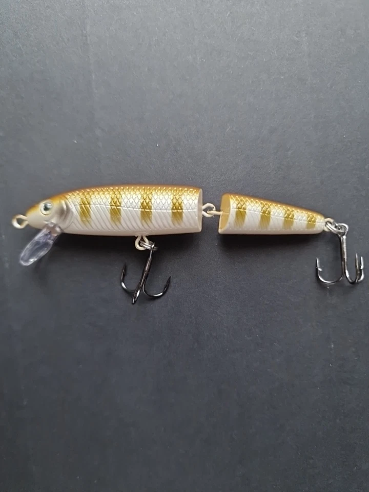 BERKLEY PULSE SNAKE 90 0,5m-1,0m 8g Goldie Wobbler Crankbait Barsch Hecht - Bild 1 von 1
