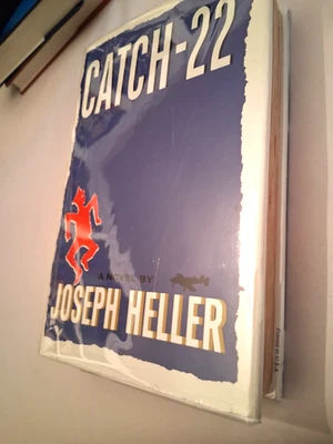 1961 Catch 22 w/dj Joseph Heller 1st Ed /2nd Printing - w/Signature Italy WWII - Image 1 of 4