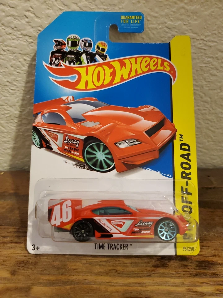 Hot Wheels 2014 Off-Road - Datsun 620 1:64 Diecast Car