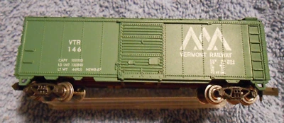 N Scale Con-Cor  1001-Q Vermont 40' Steel  Box Car  VTR 146 - Image 1 of 3