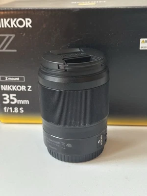 Nikon NIKKOR Z 35mm f/1.8 S Foto 1 de 4