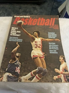 1974 75 Street and Smith Basketball Jahrbuch Julius Erving ABA NBA NCAA - Bild 1 von 2