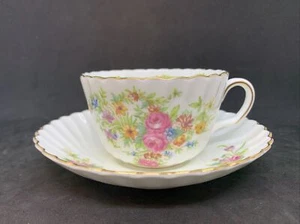 Minton's (England) Fine Bone China LORRAINE Flat Cup & Saucer Set - MINT! - Picture 1 of 7