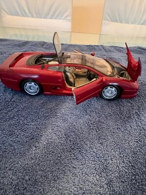 Maisto Jaguar XJ220 Modelo Diecast Escala 1:18 - Edición Especial Foto 1 de 4