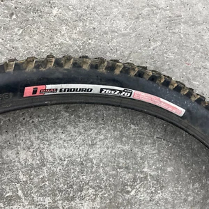 Specialized Enduro Pro Tire 26 x 2.20 Downhill Enduro Folding 2.2 Orphan - Picture 1 of 12